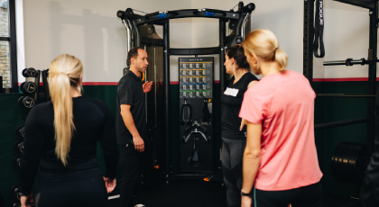 Small group trainen vrouwen 